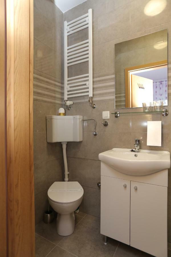 Apartmani Ksenija Krapinske Toplice Esterno foto
