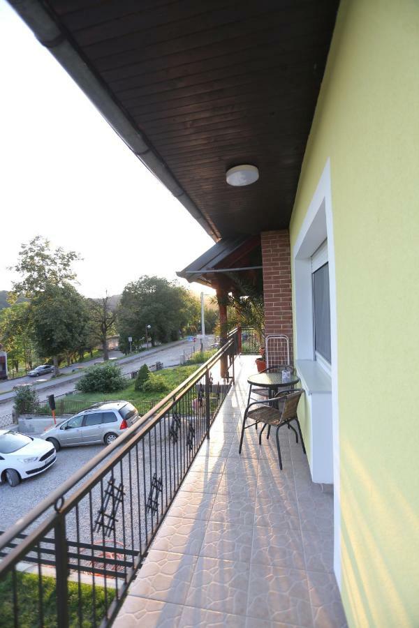 Apartmani Ksenija Krapinske Toplice Esterno foto