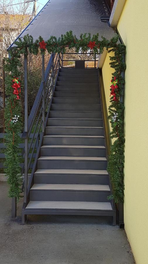 Apartmani Ksenija Krapinske Toplice Esterno foto